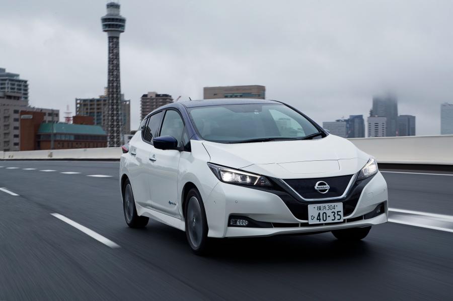  Nissan Leaf 2018 года  (JP) (фото 35 из 35)